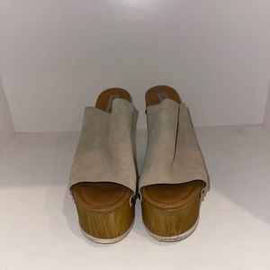 Size 8 great condition